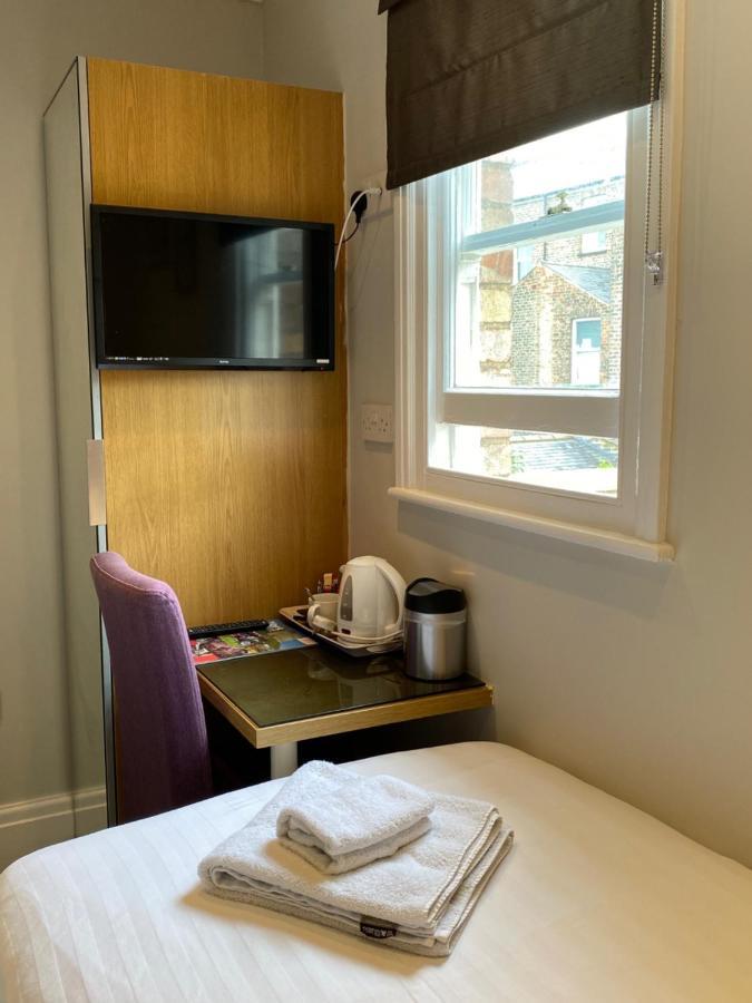 Number 34 Bed And Breakfast Йорк Екстериор снимка